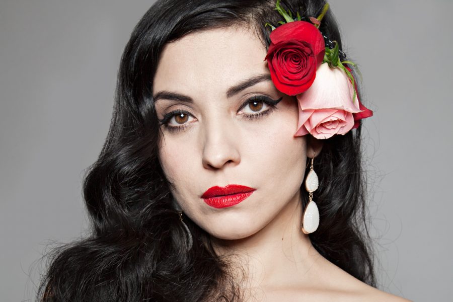 Mon Laferte Lanzó El Videoclip De Primaveral — Radio Corazón 