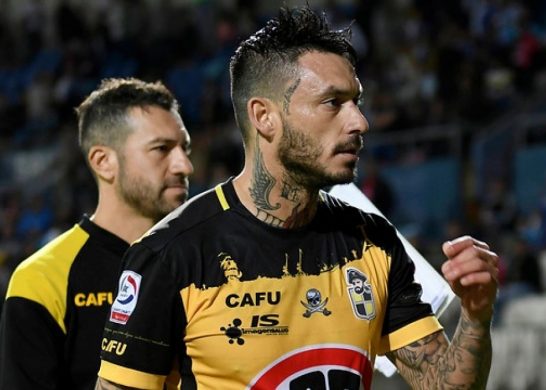 Mauricio Pinilla