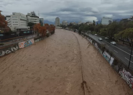 Corte De Agua En Santiago (1)