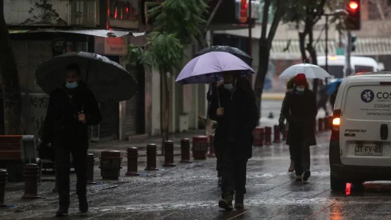 Lluvia En Santiago