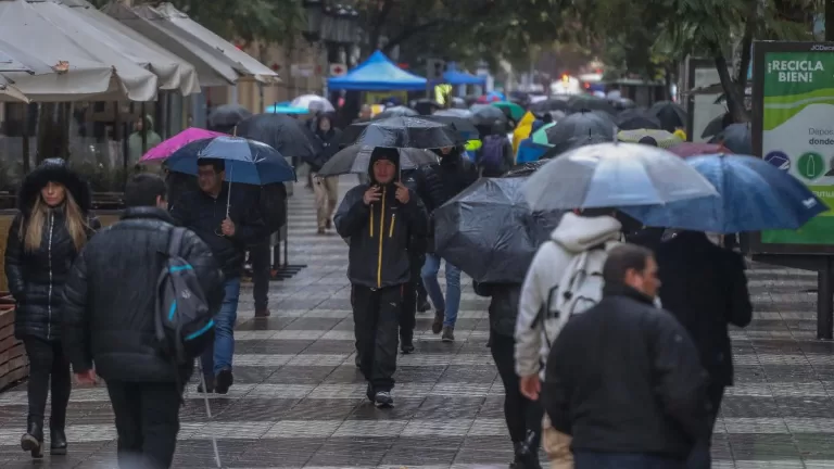 Lluvia En Santiago Semana 17