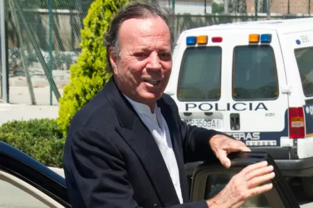 Julio Iglesias