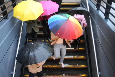 Lluvia En Santiago Baja