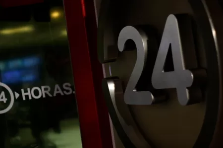 Renuncia 24 Horas TVN