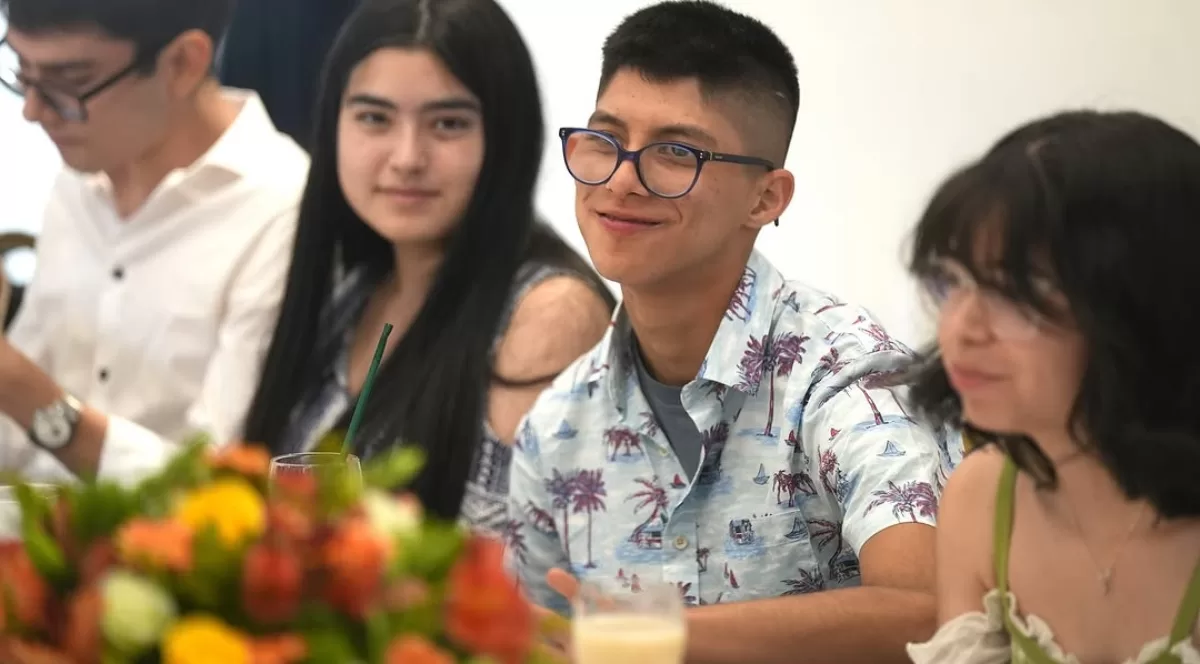 Benjamín en el desayuno con el resto de los puntajes nacionales.